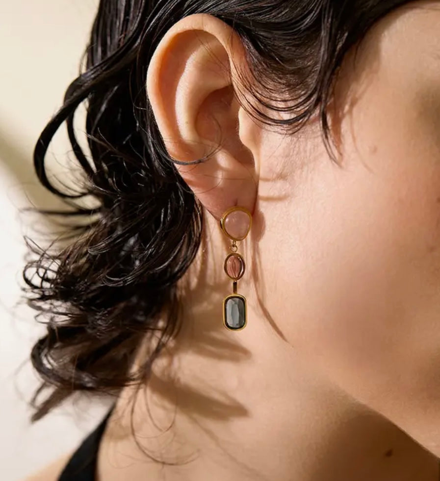 Bambi stone earring